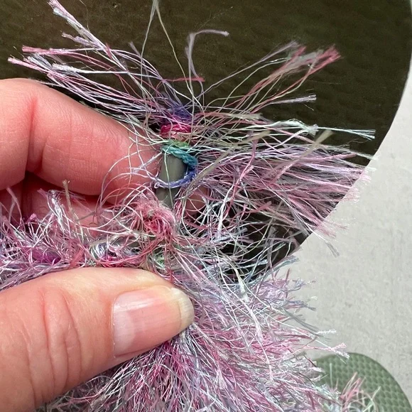 NWOT festive fun flip flops! Shades of purple & pink yarns make these special🌸 - Picture 3 of 7